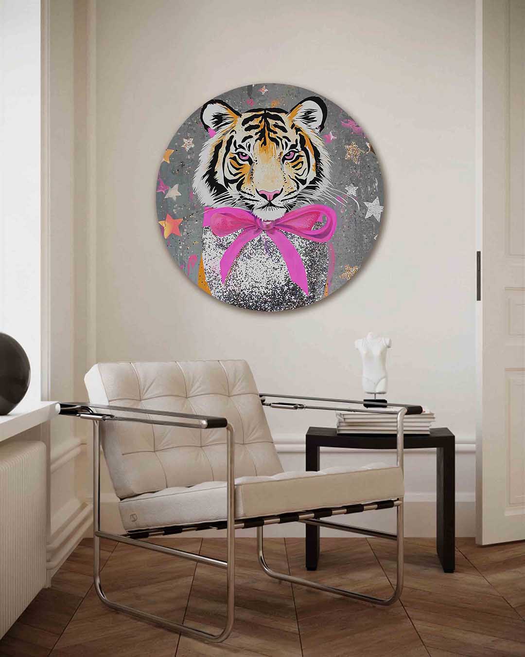 Tijger met roze strik Muurcirkel