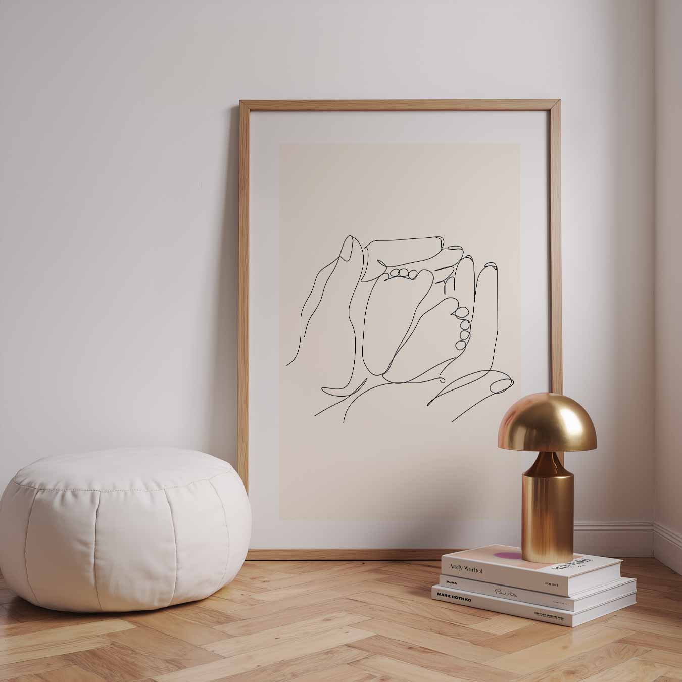 Minimalistische Illustratie van Handen en Babyvoetjes Poster-WallArtistic