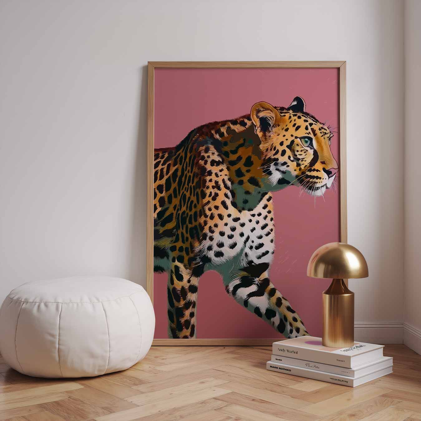Sierlijke Panter op Roze Achtergrond Poster-WallArtistic