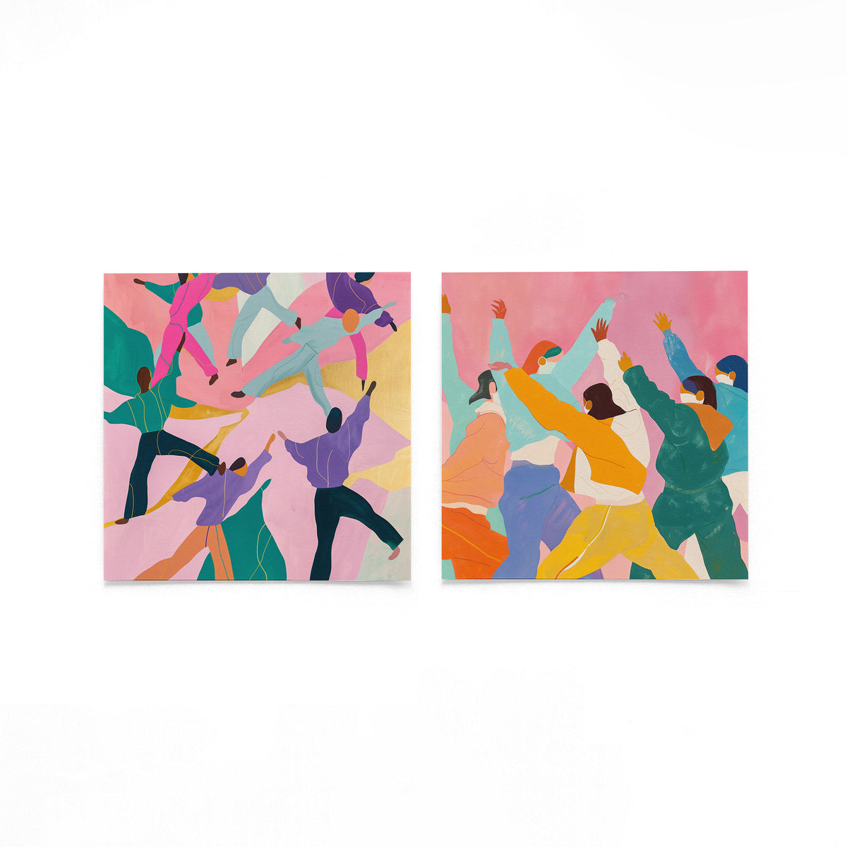 Twee vierkante posters met dansende figuren op een gebroken witte achtergrond
