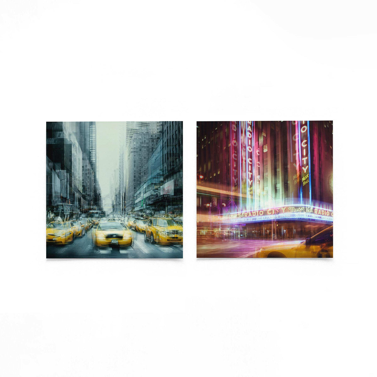 Productfoto van twee vierkante posters met stad in lichtsporen – Gerald Emming