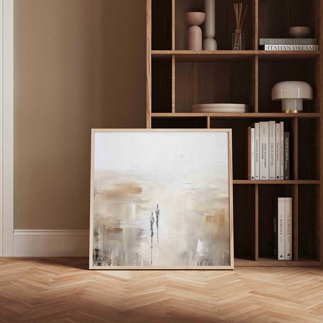 Twee figuren in beige landschap Poster