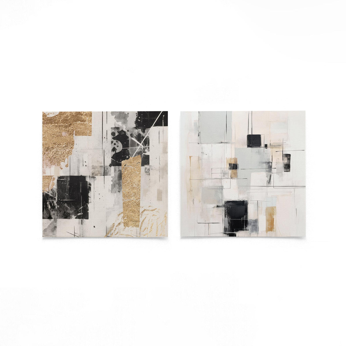 Twee vierkante posters met zwart goud abstract op een gebroken witte achtergrond