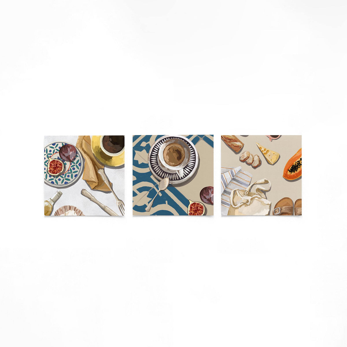 Drie vierkante posters met eten en koffie op een gebroken witte achtergrond