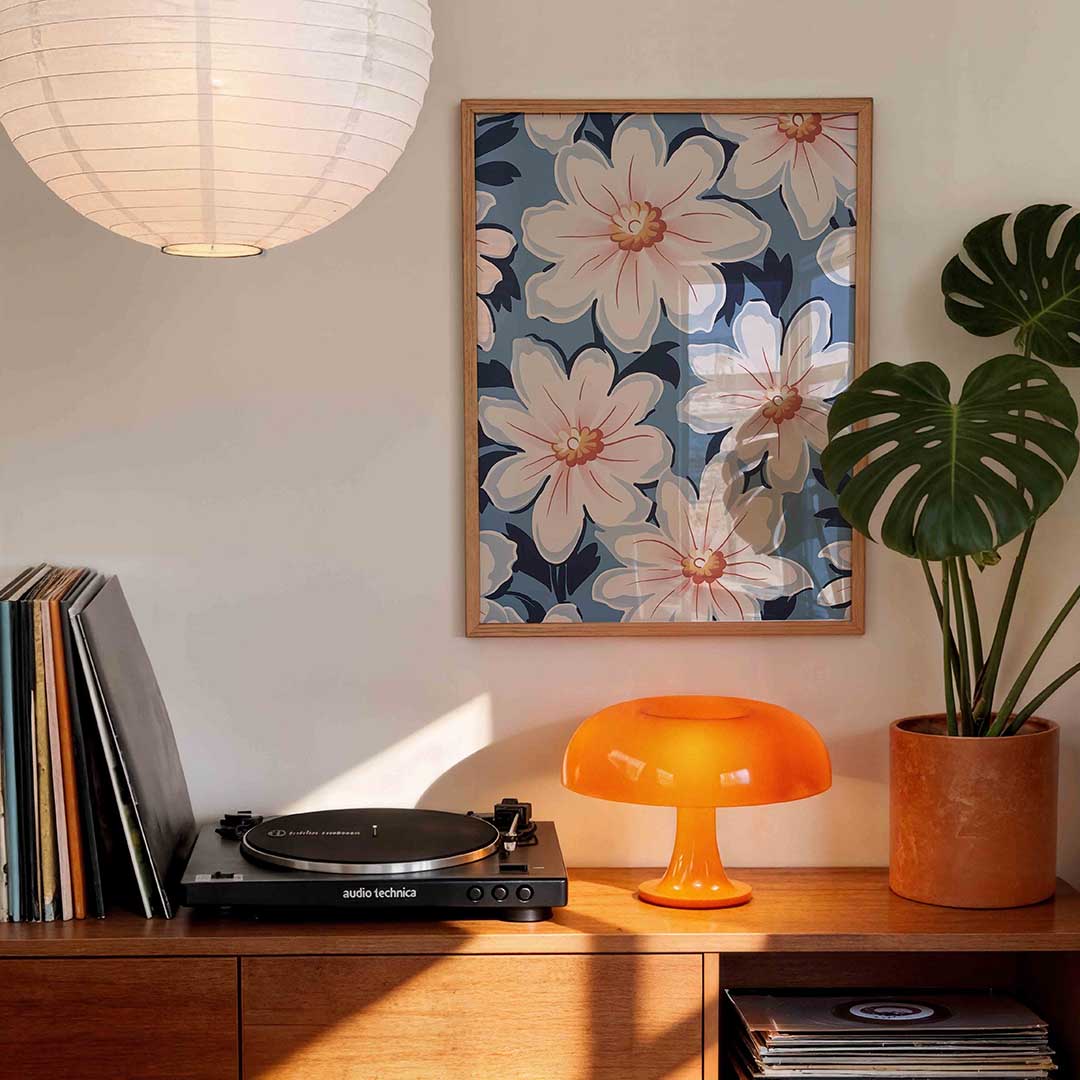 Bloemen op blauwe achtergrond Poster