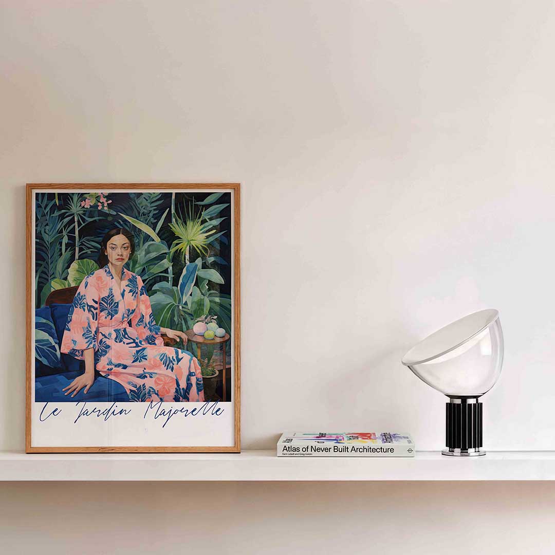 Vrouw in roze kimono Poster