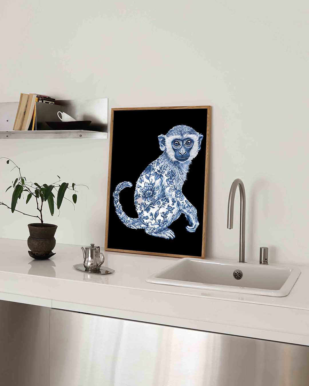 Blauwe aap met bloemen Poster