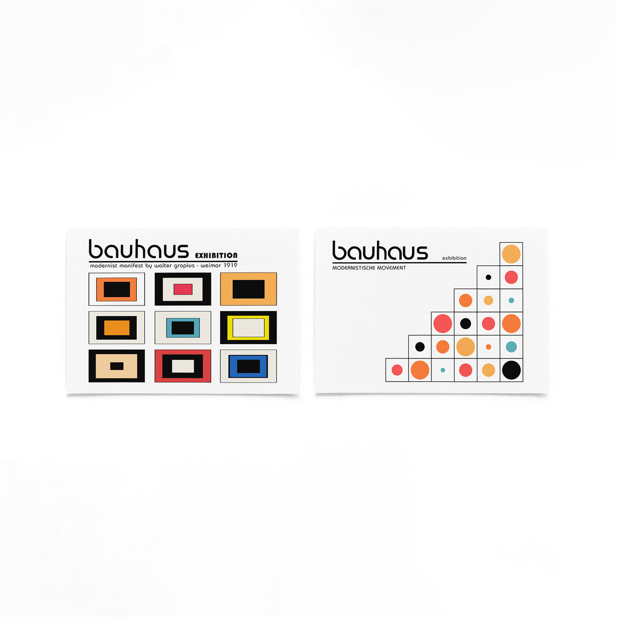Twee landscape posters met kleurkaders en cirkeltrap als vrijstaande productfoto