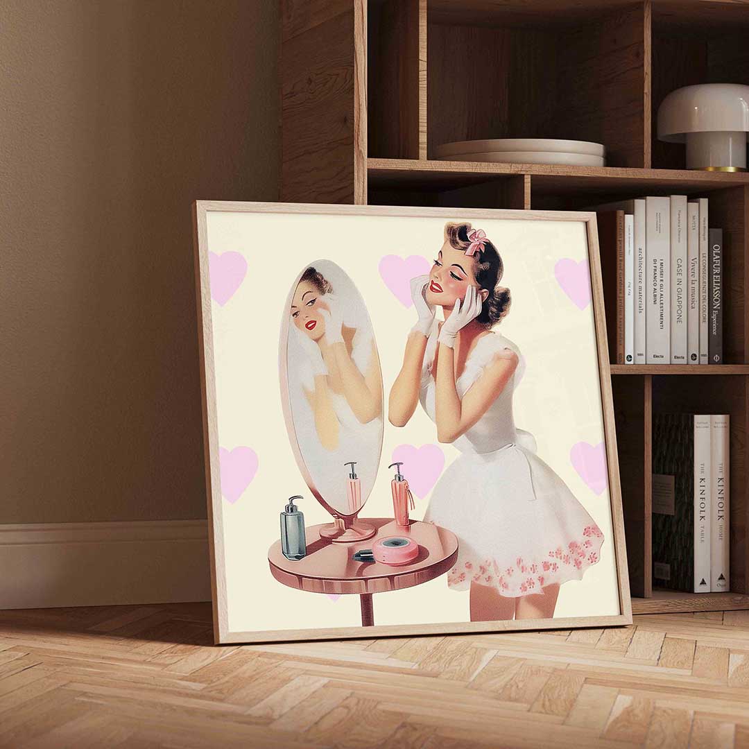 Vrouw bij kaptafel Poster
