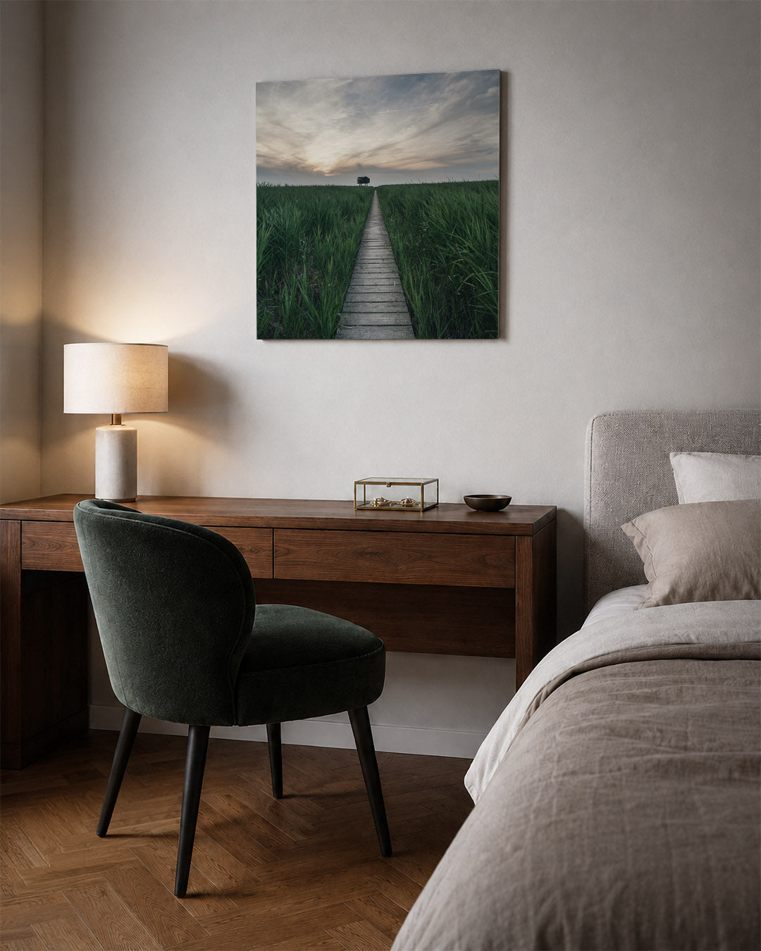 Pad door grasland Kunstwerk