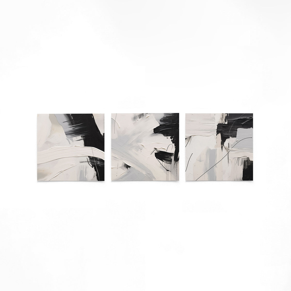 Drie vierkante posters met zwart wit abstract op een gebroken witte achtergrond