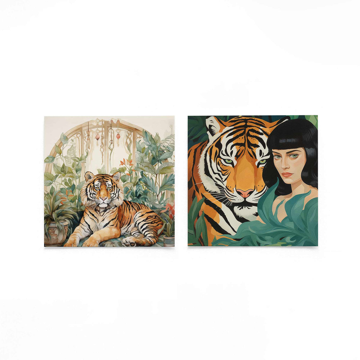 Twee vierkante posters met tijger en vrouw op een gebroken witte achtergrond