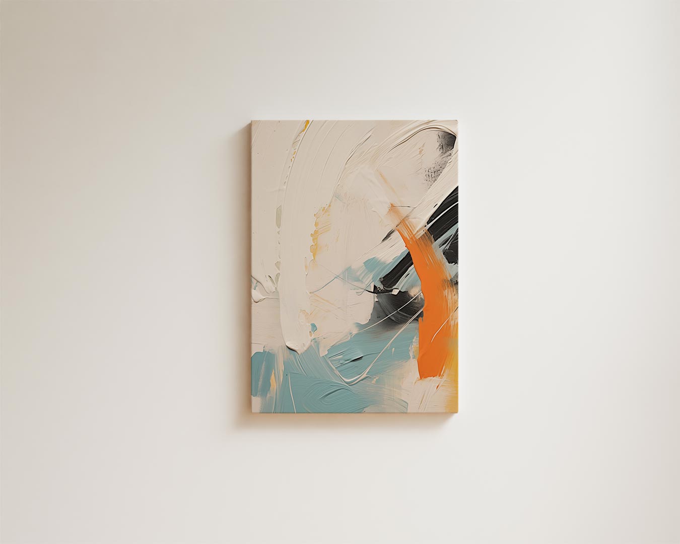 Abstracte kleurbeweging met oranje accent