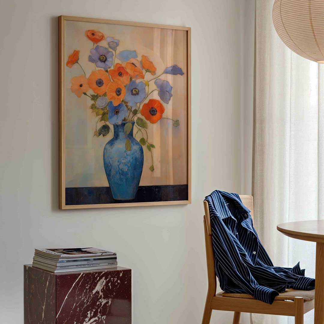 Bloemen in blauwe vaas Poster