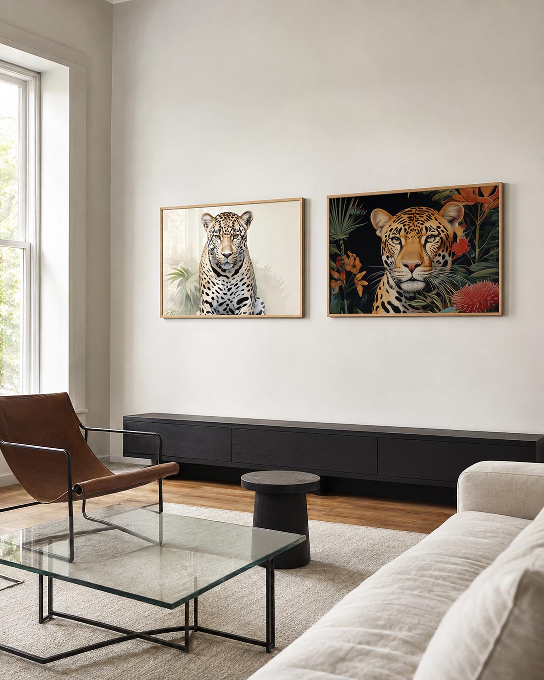 Twee liggende posters met donkere tinten en een rustige visuele opbouw, aan de muur in een interieur