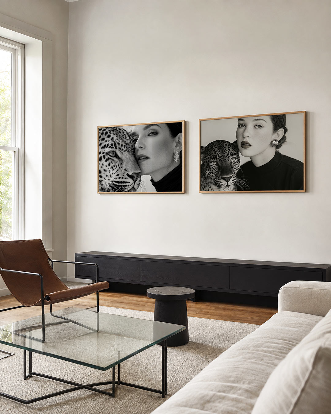 Twee liggende posters met donkere tinten en een rustige visuele opbouw, aan de muur in een interieur
