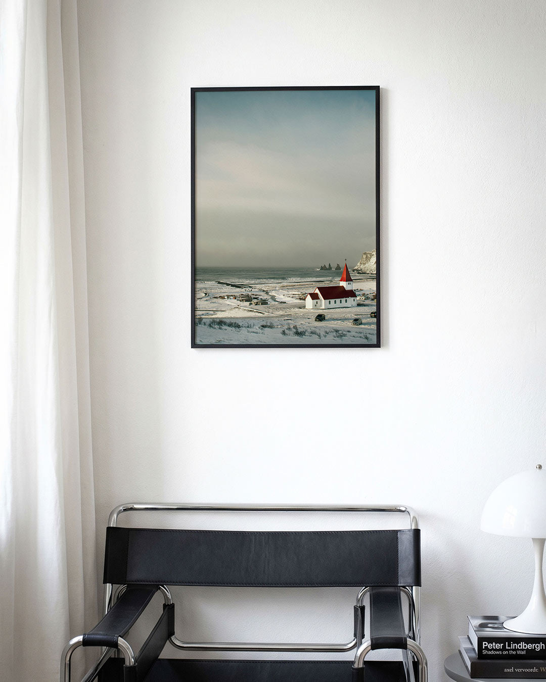 Winterse kustkerk Poster