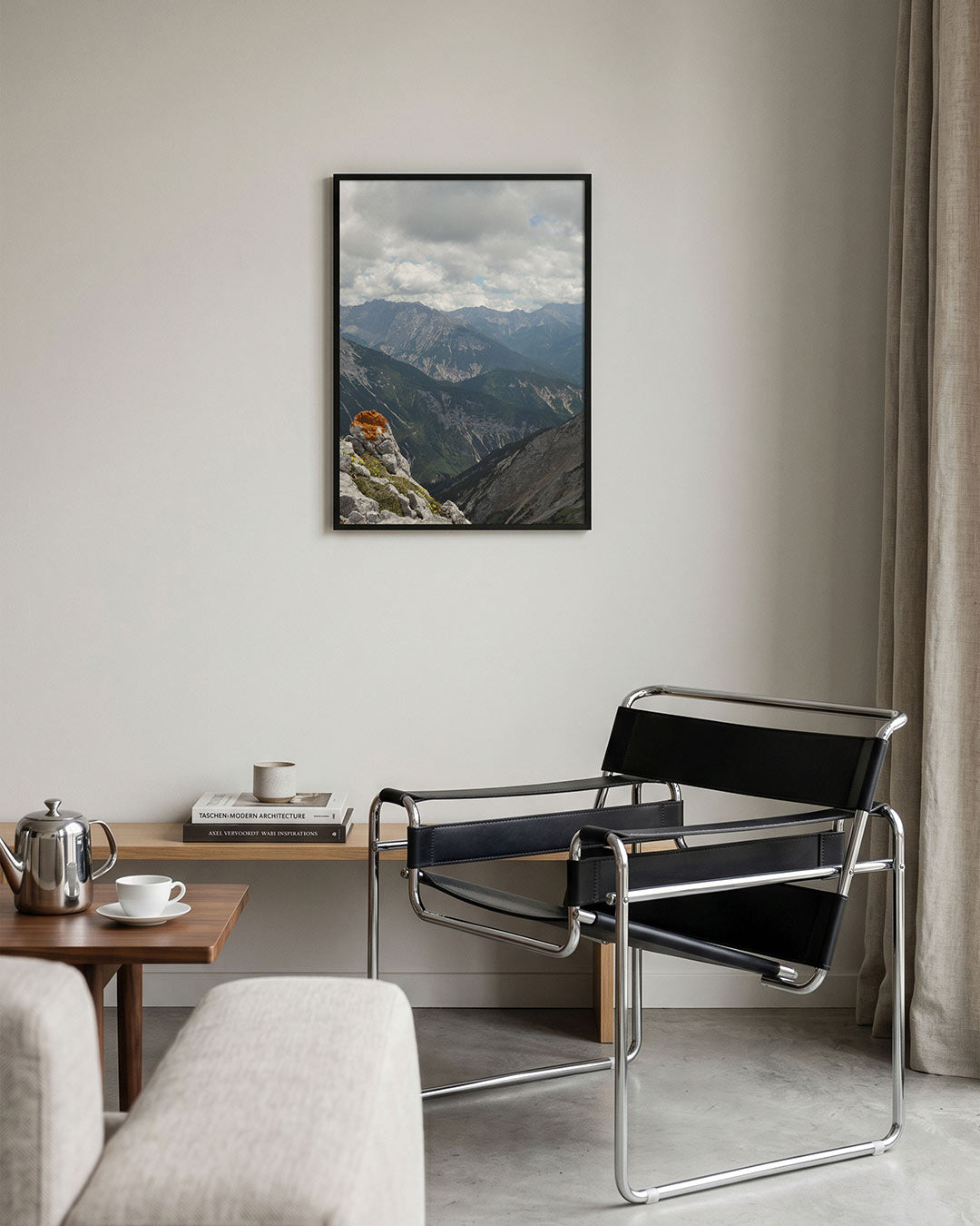 Berglandschap met oranje mos Poster