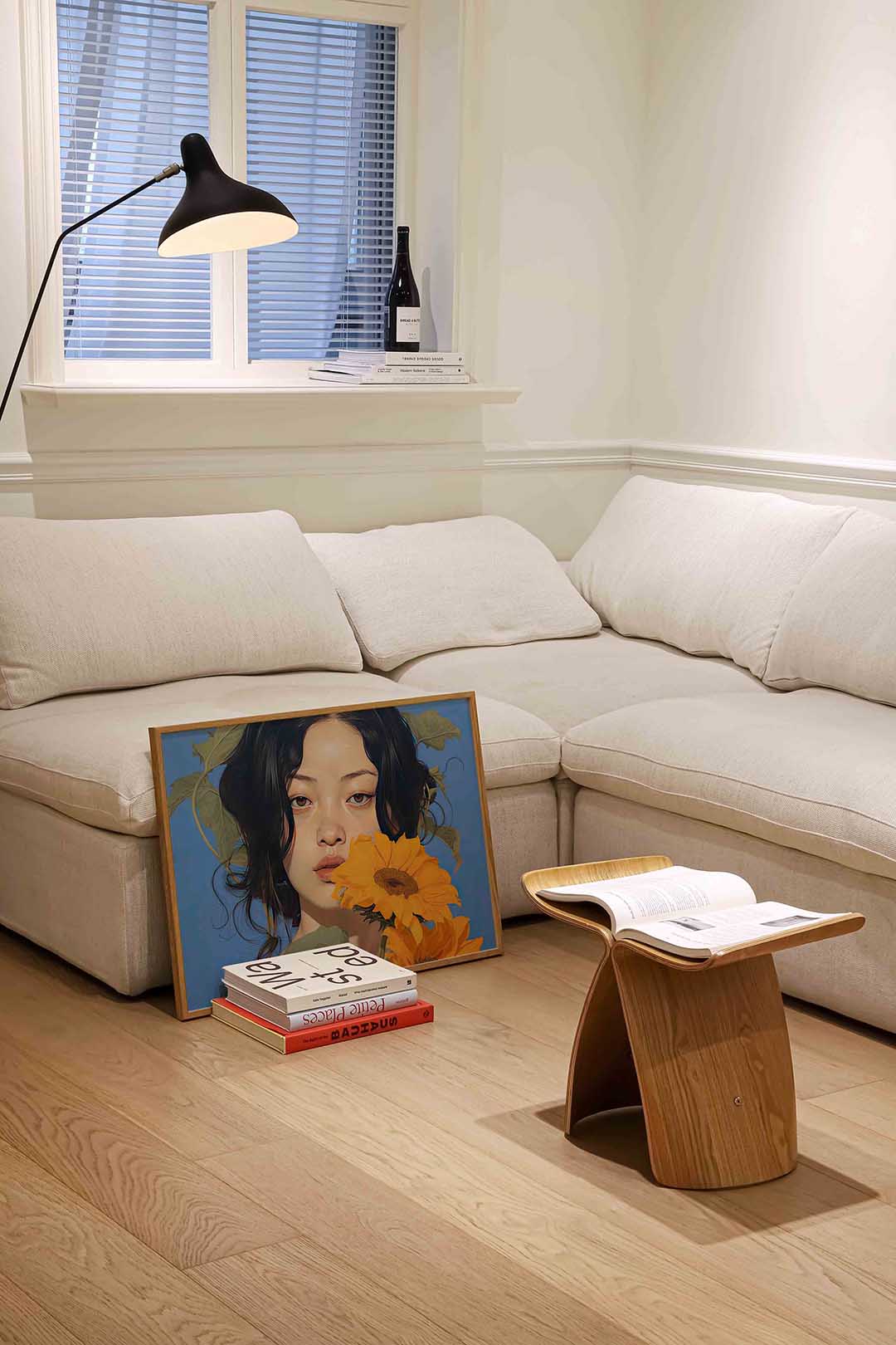 Vrouw met zonnebloem Poster