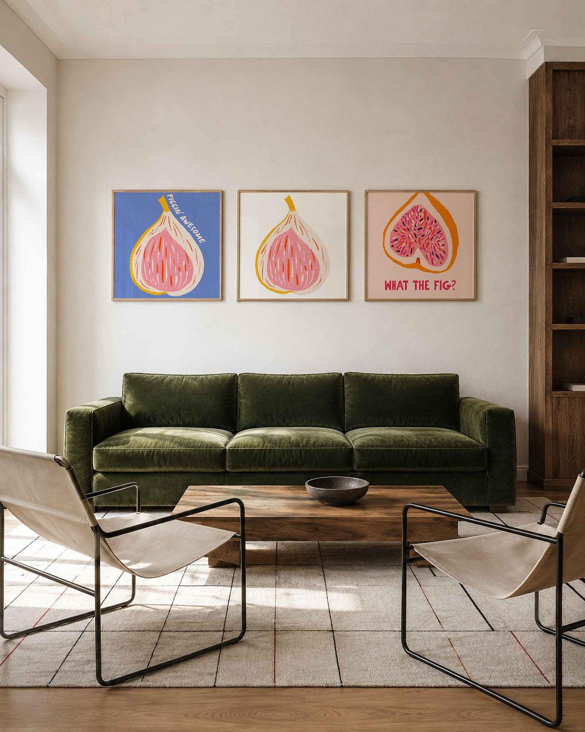 Interieurpresentatie van een driedelige vierkante posterset met vijgen illustratie
