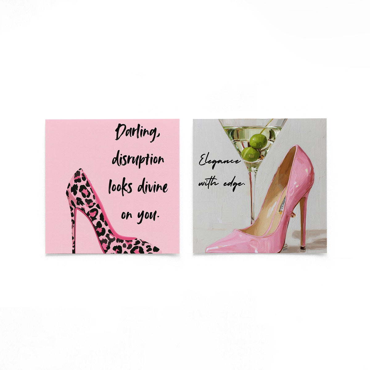 Twee vierkante posters met roze pumps op een gebroken witte achtergrond