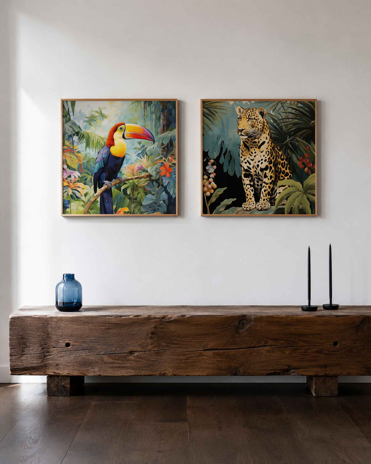 Interieurpresentatie van een tweedelige vierkante posterset met toekan en luipaard