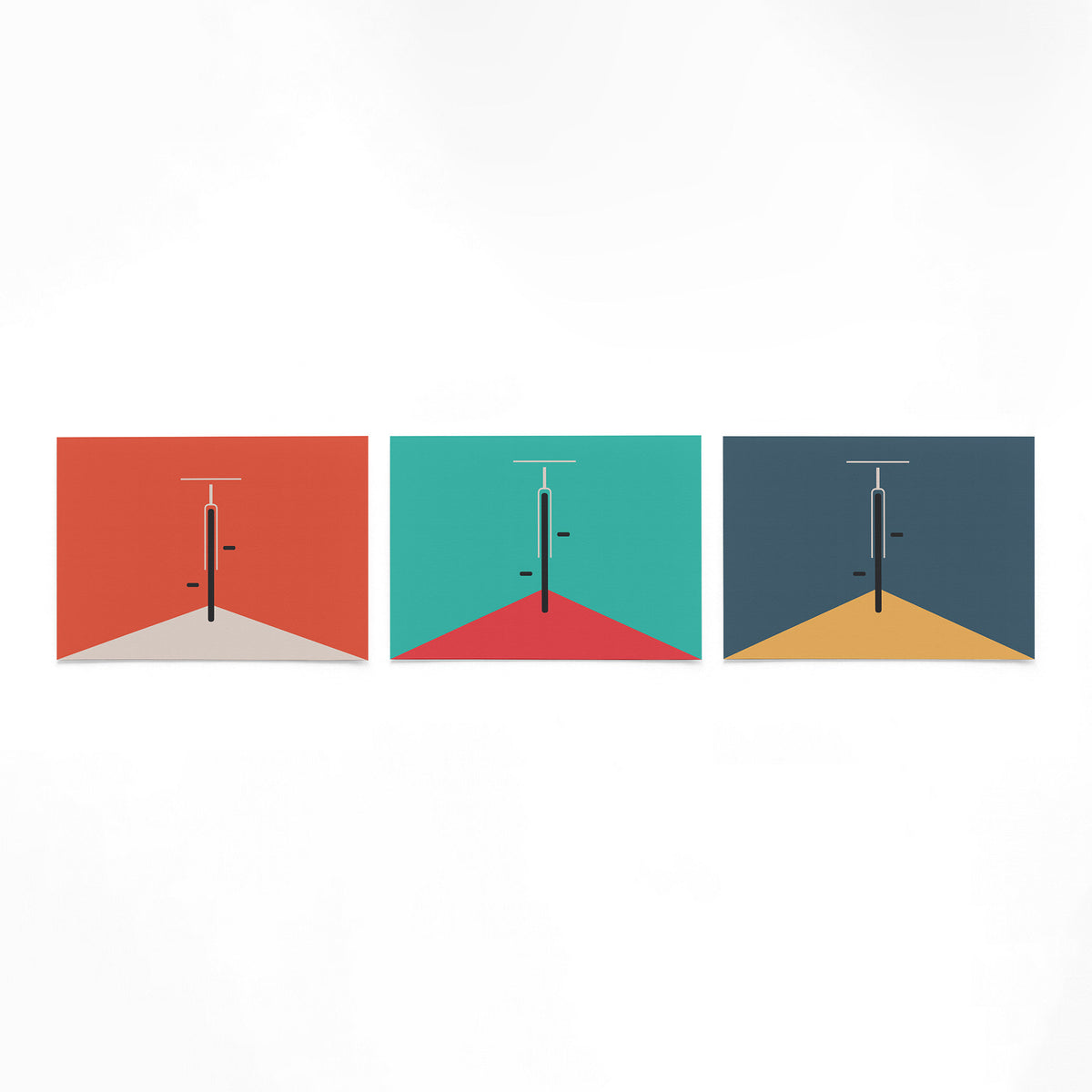 Drie landscape posters met grafische hoeklijnen als vrijstaande productfoto