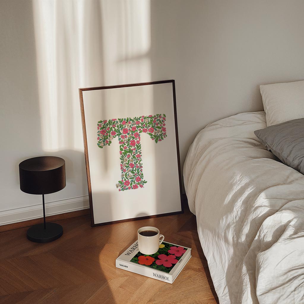 Bloemrijke T Monogram Poster-WallArtistic