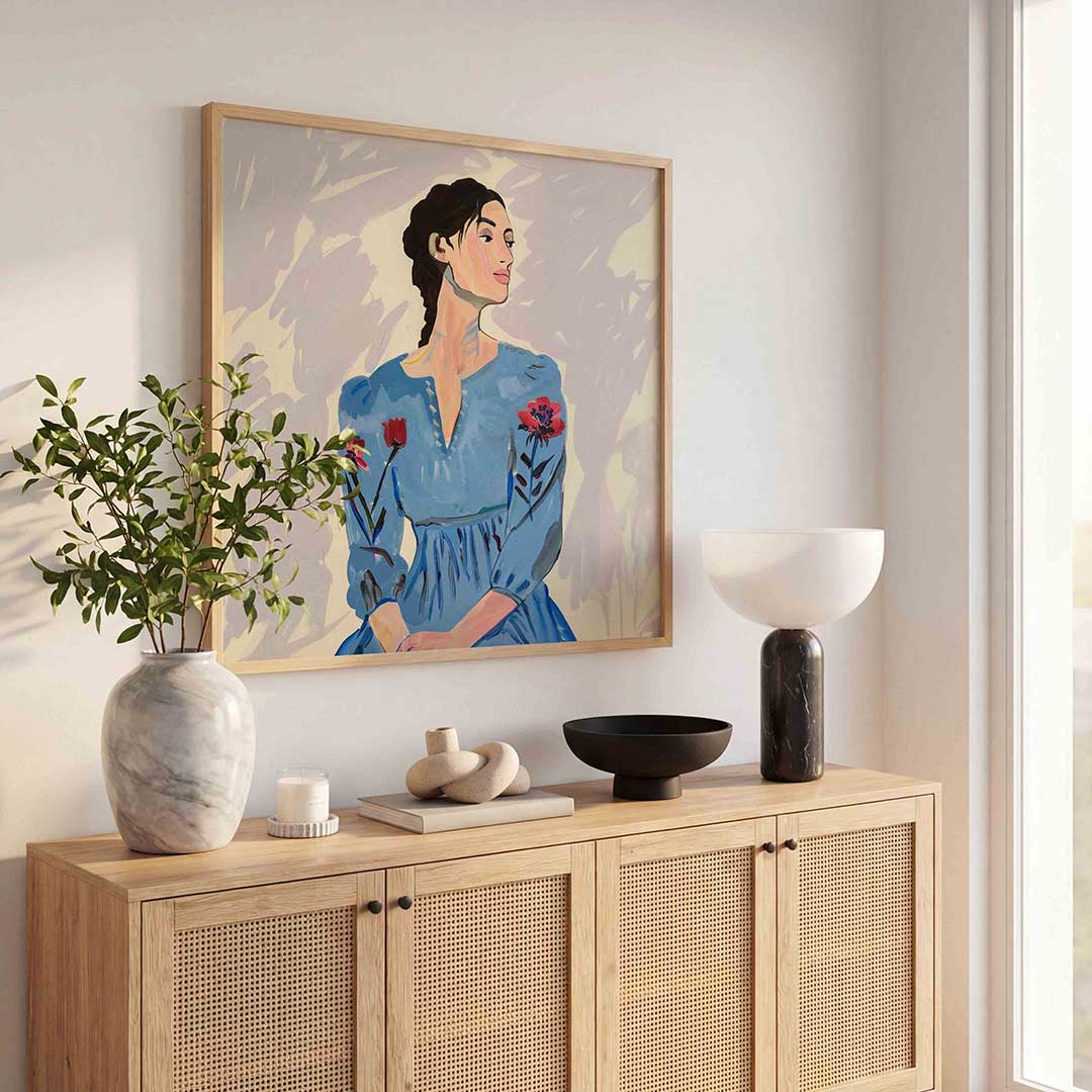 Vrouw in blauwe jurk Poster