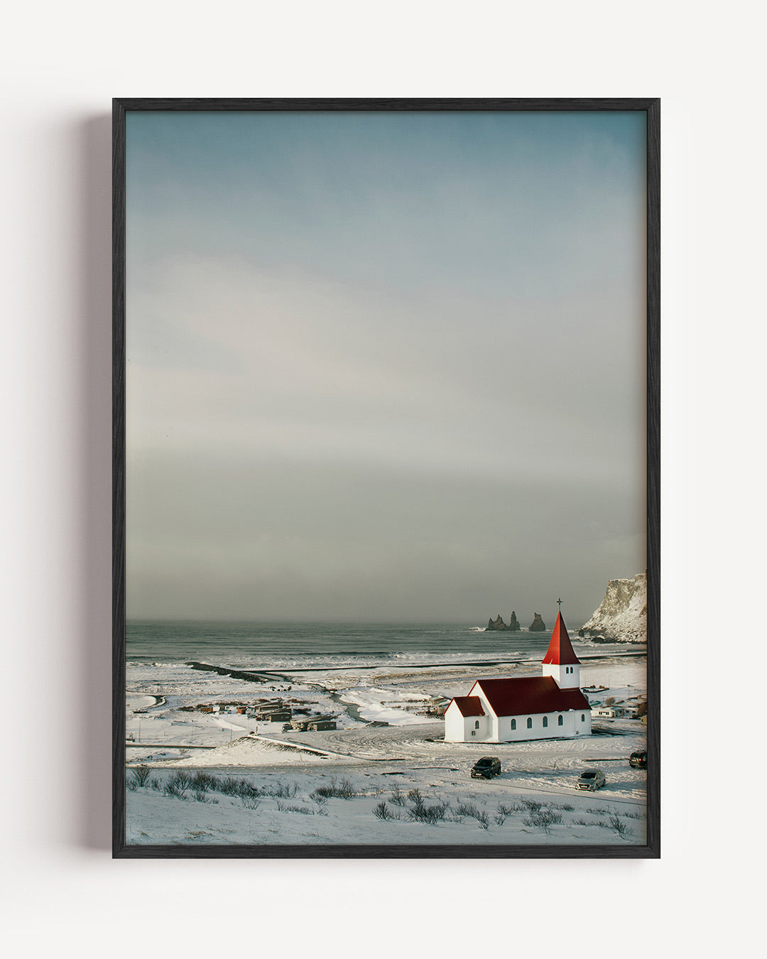 Winterse kustkerk Poster